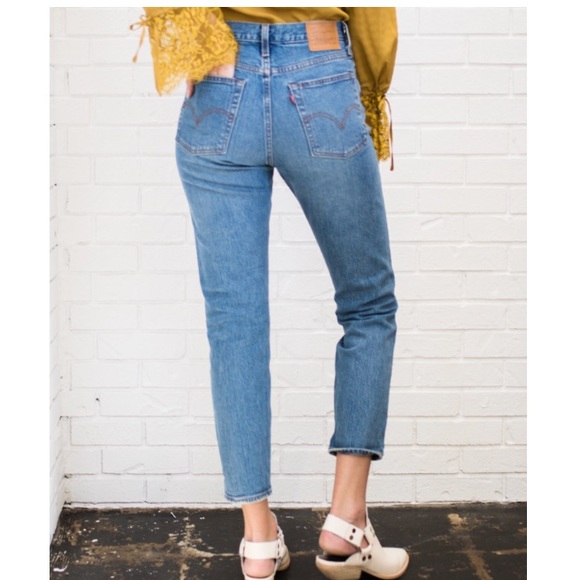 poshmark levi's wedgie